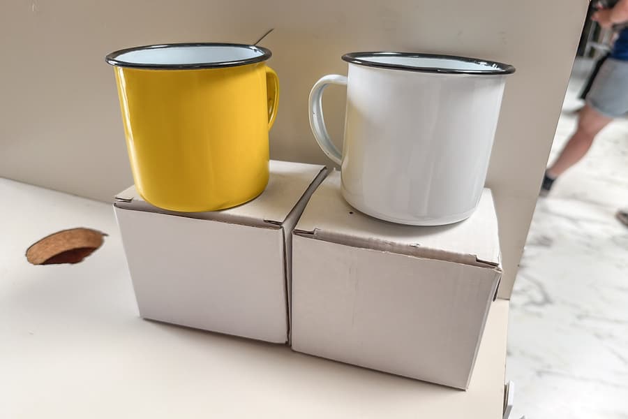 17 Mustertassen